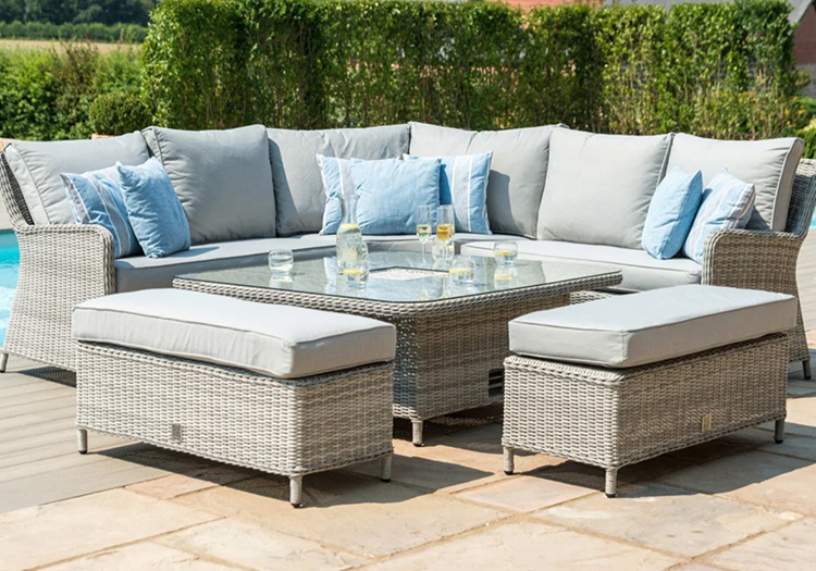 Garden furniture set
